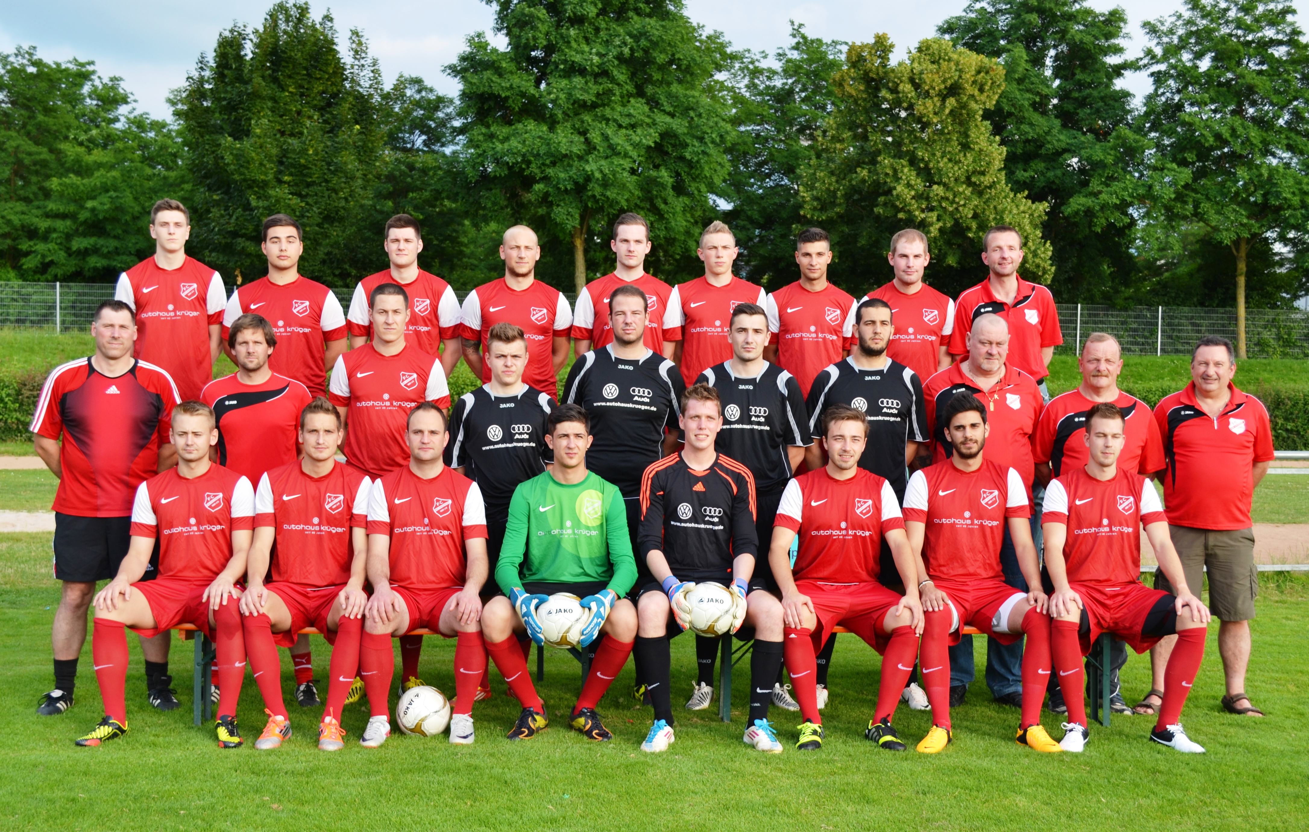 Mannschaftsfoto FCK Saison 13 14 mit Trainer Ralf Gerber