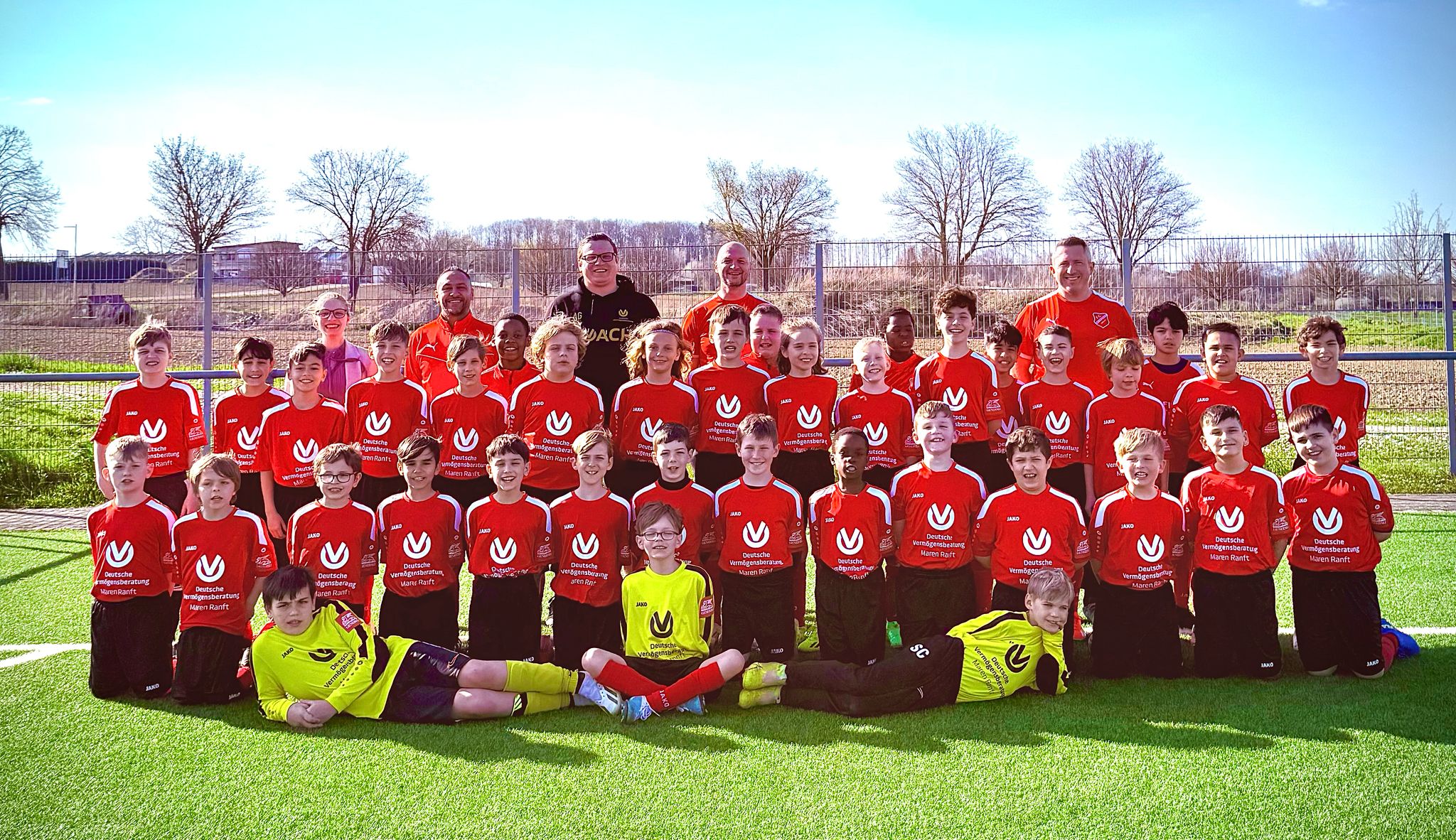 E Jugend Neue Trikots 04 Apr 25